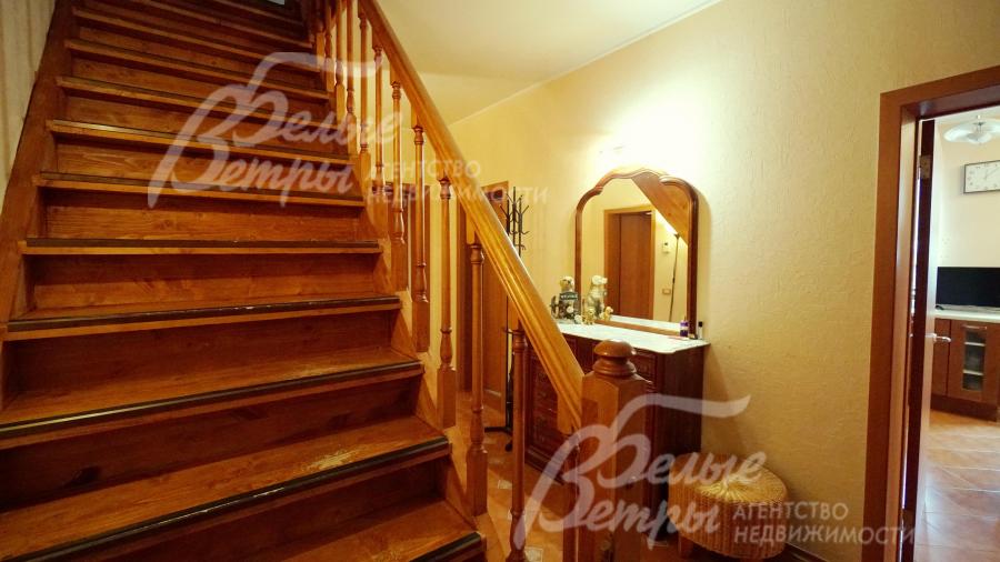 Поручни и перила деревянные