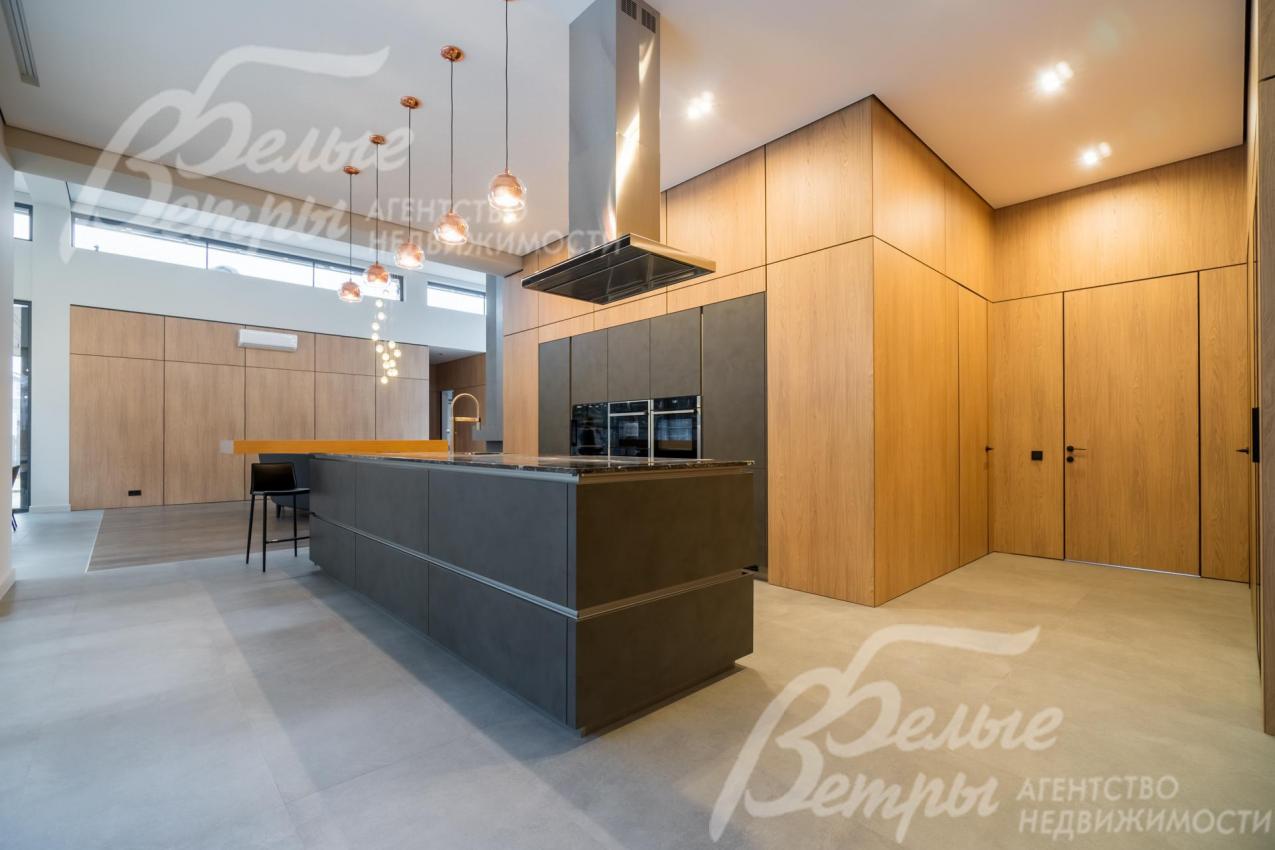 Интерьер выполнен по индивидуальному дизайн-проекту под ключ