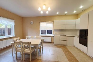 Дом в аренду, Лужайкино КП (Шарапово), 272 кв.м