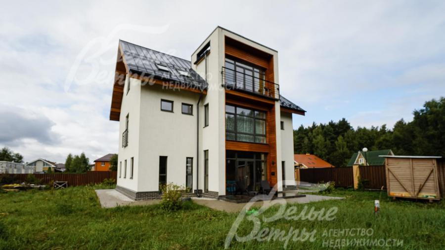 Фасад отделан под ключ