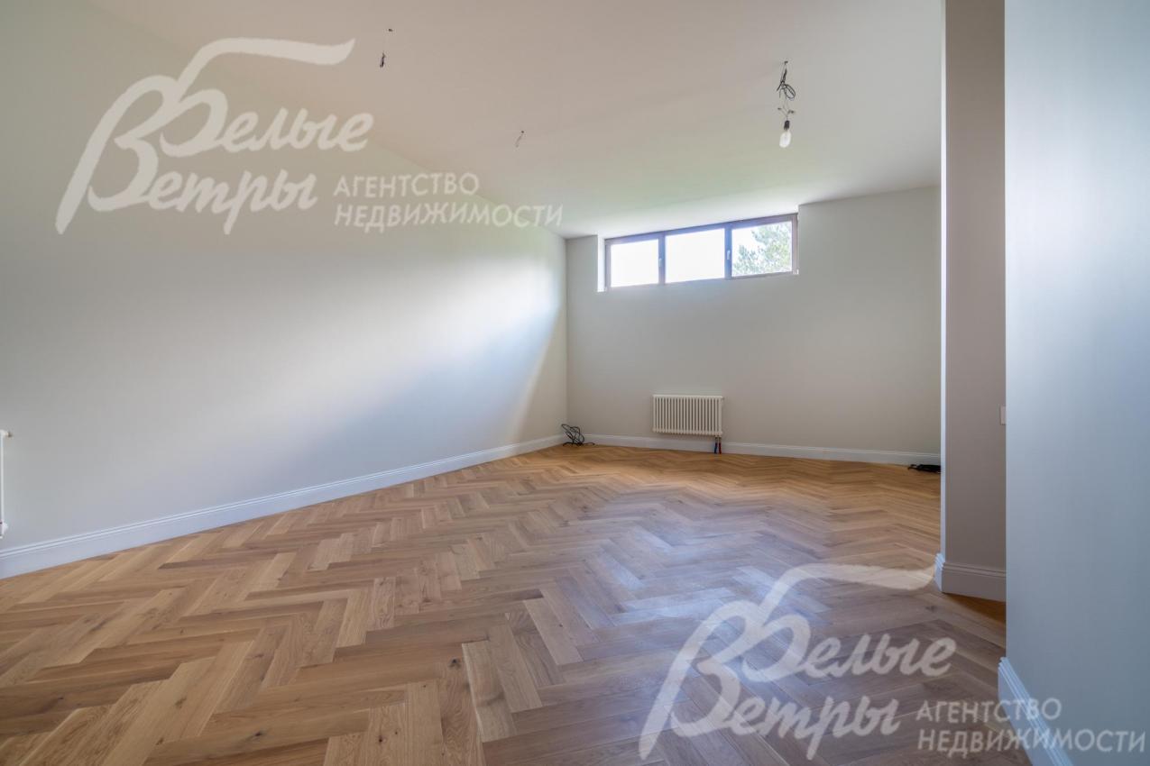 Помещение под кинотеатр или спортзал на цокольном этаже