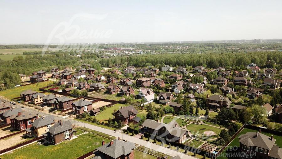 Вид на поселок с высоты птичьего полета