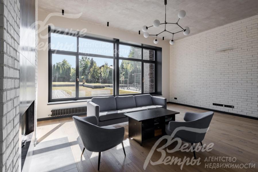 В доме панорамные окна