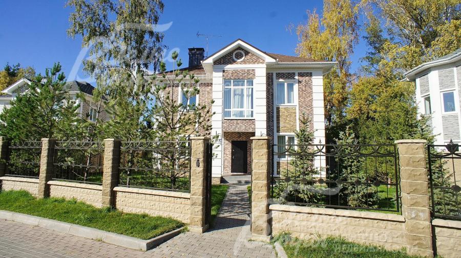 Дома в поселке Гайд Парк