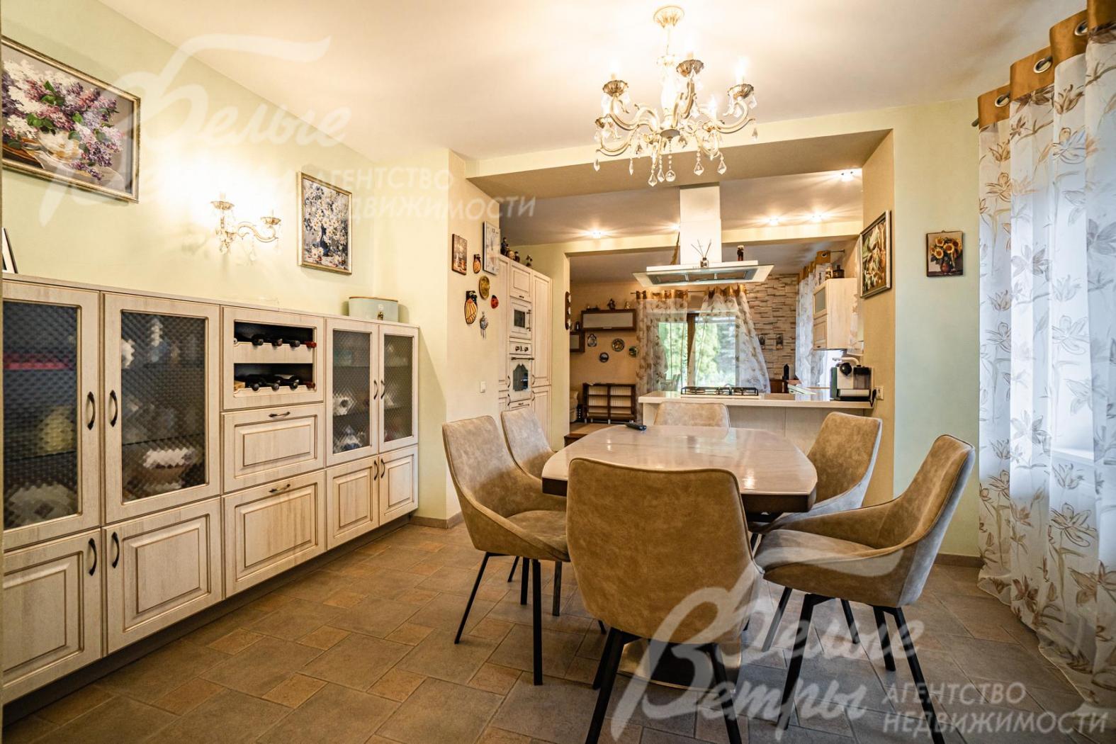 Кухня с выходом на террасу