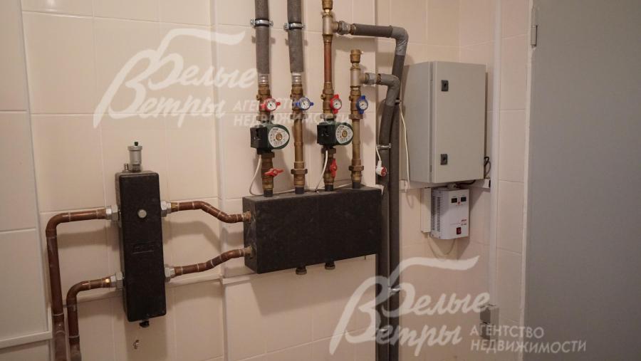 Медная обвязка труб. Счетчики газа и воды.