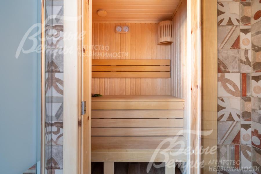 Сауна площадью 2,5 кв.м - с электрической печью и отделкой из абаша
