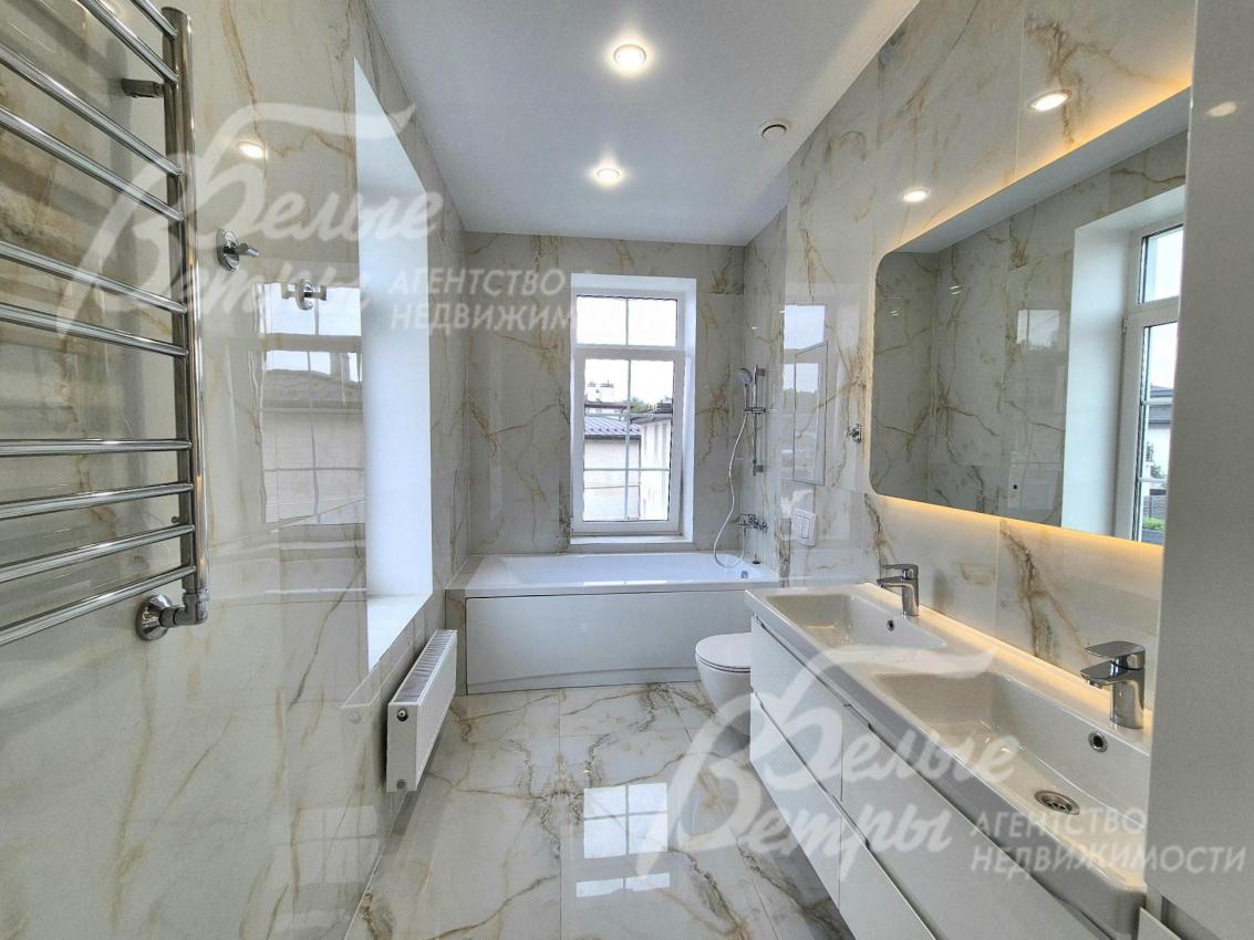 Санузел в мастер-спальне.