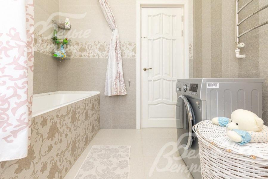 Санузел с ванной.