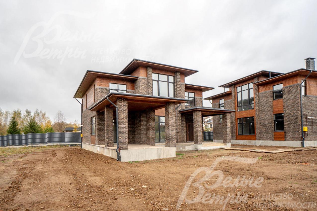 В доме панорамные окна