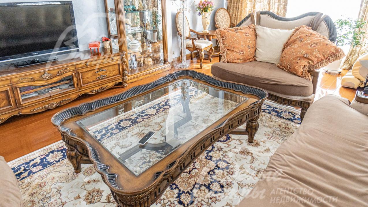 Эксклюзивная мебель в гостиной