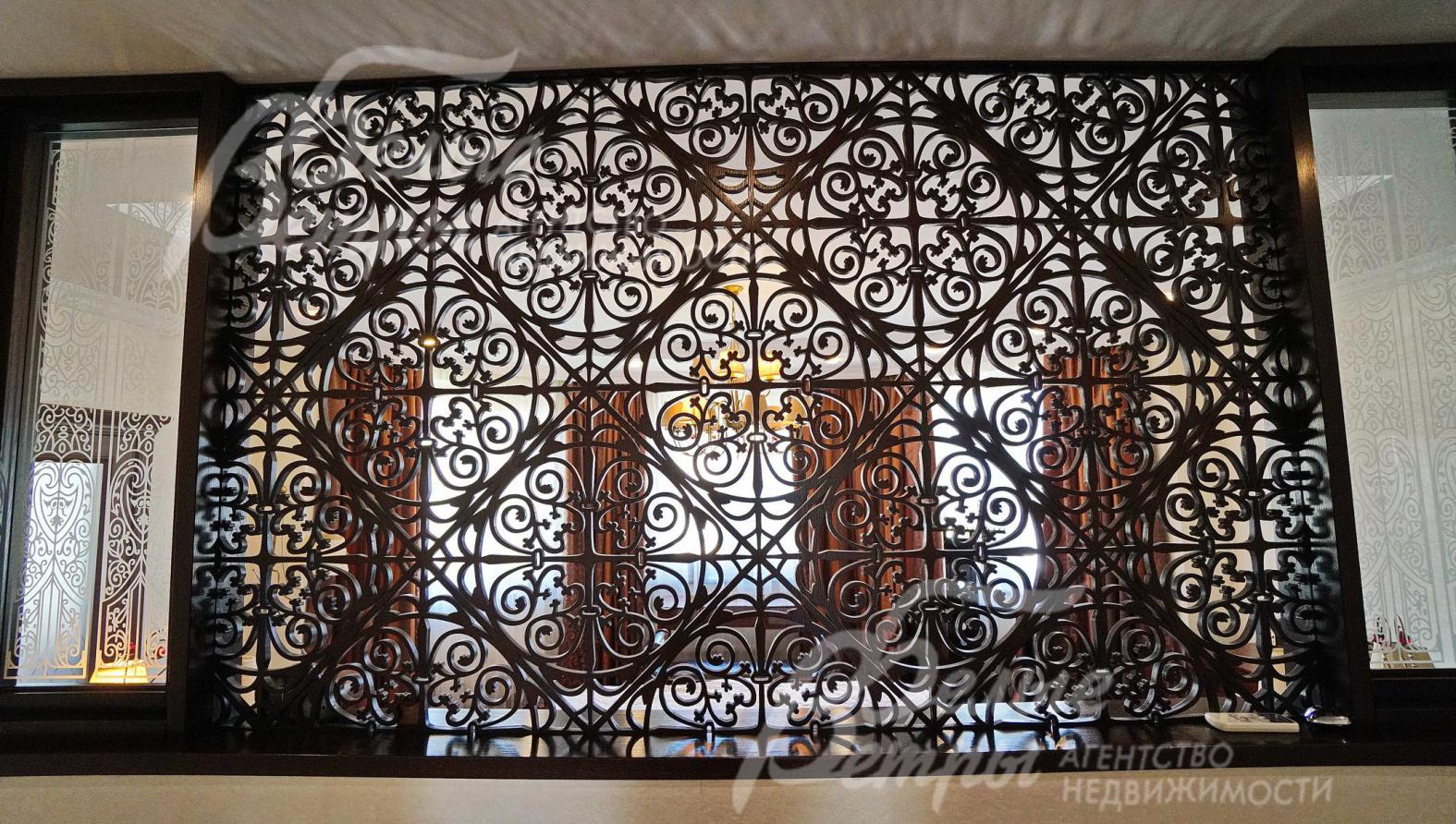 Деревянное панно ручной работы