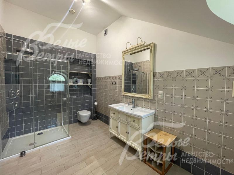 Качественная сантехника в санузлах