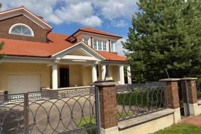 Дом, Величъ (д. Супонево ), 414 кв.м