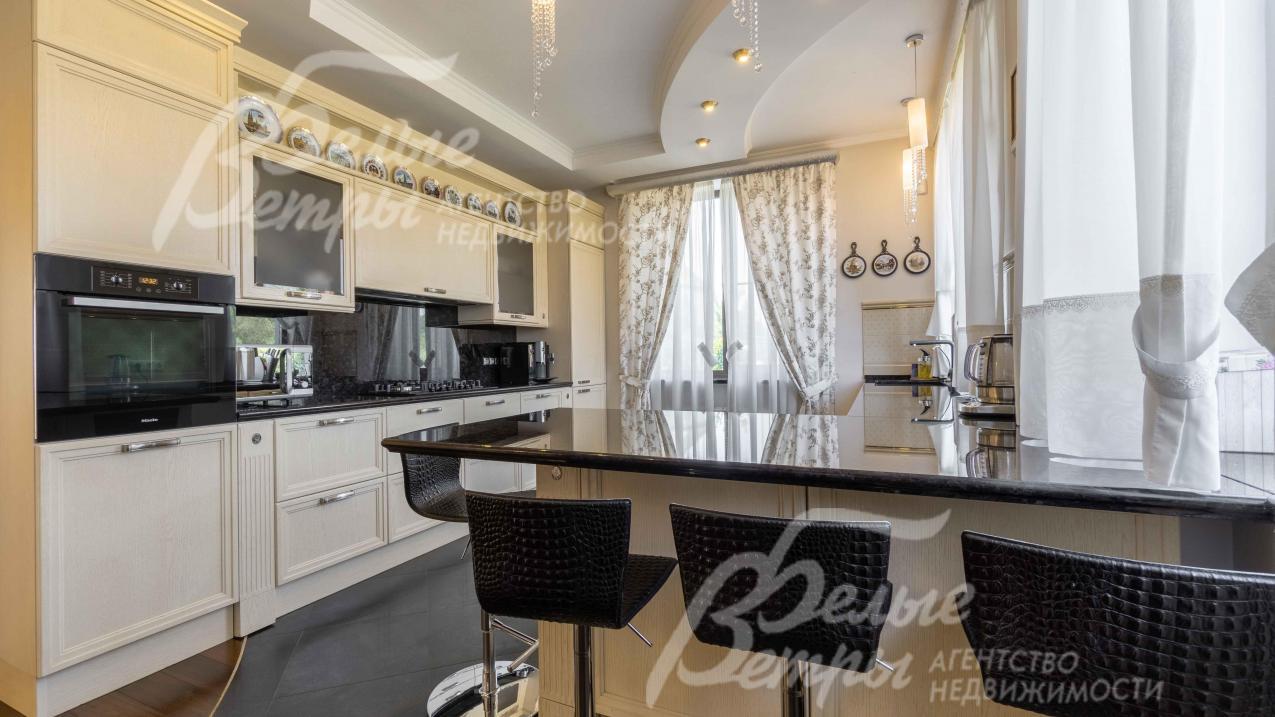 Столешница и фартук из натурального гранита